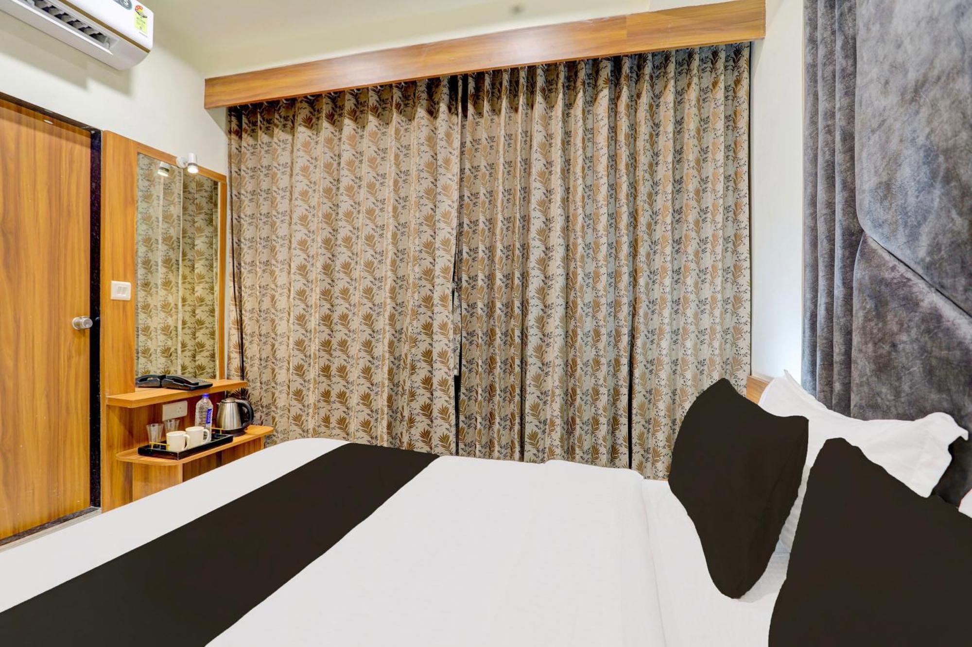 Hotel O Sun Light Ahmedabad Exterior photo